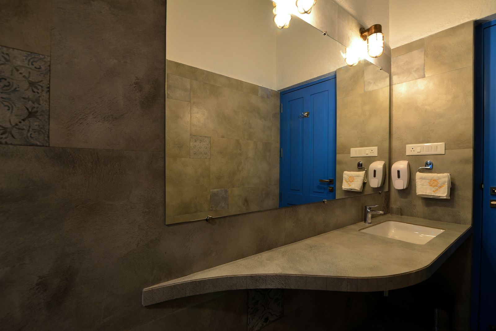 WhatsApp Image 2021-11-15 at 10.57.20 AM